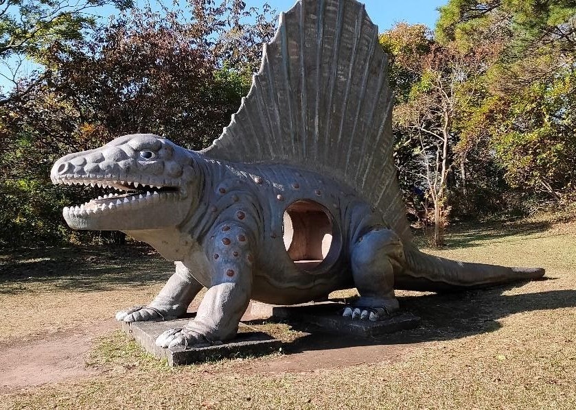 恐竜のオブジェ