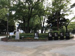横浜公園　入口