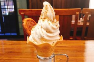 カクキュー八丁味噌（八丁味噌の郷）ソフトクリームの写真